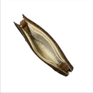 Louis Vuitton Toiletry 26 Organizer - Converts to Crossbody